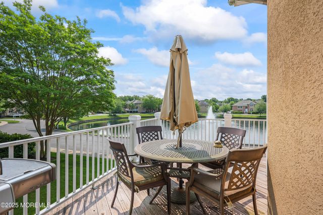 117 Sequoia Woods Court, Holmdel, NJ 07733