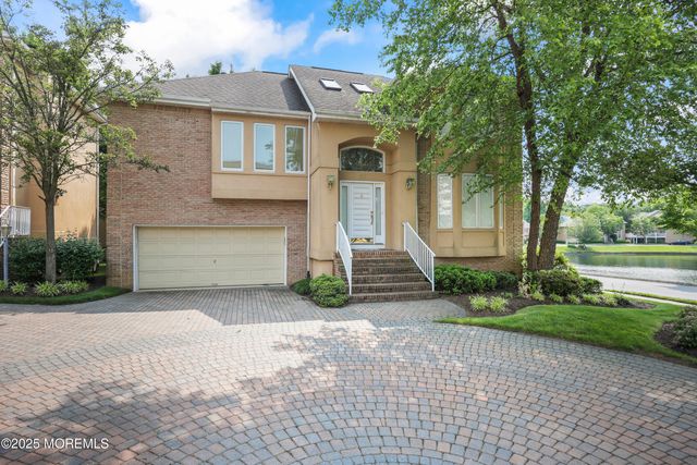 117 Sequoia Woods Court, Holmdel, NJ 07733