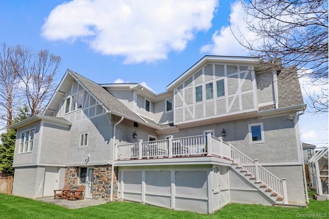 30 Wainwright Street, Rye, NY 10580