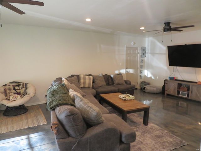 1550 Herndon Drive, Evansville, IN 47711