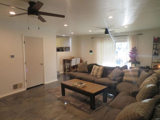 1550 Herndon Drive, Evansville, IN 47711