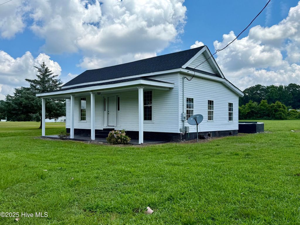 2661 Wild Cat Road, Williamston, NC 27892