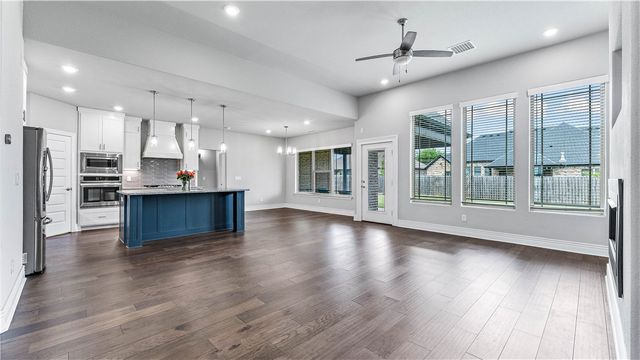 1211 Brandon Way, Bentonville, AR 72713