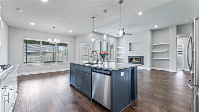 1211 Brandon Way, Bentonville, AR 72713