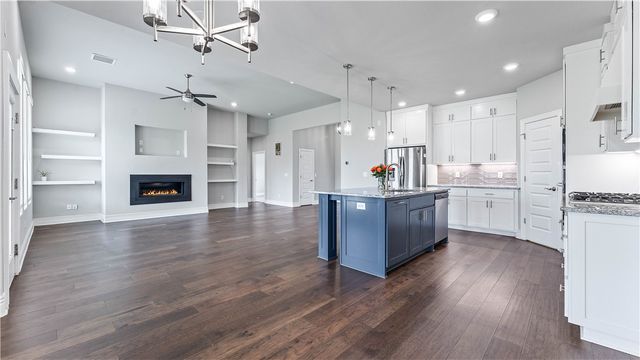 1211 Brandon Way, Bentonville, AR 72713
