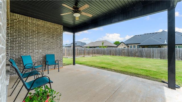 1211 Brandon Way, Bentonville, AR 72713