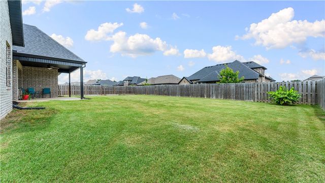 1211 Brandon Way, Bentonville, AR 72713