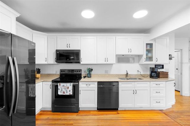 232 W 17TH STREET, Sanford, FL 32771