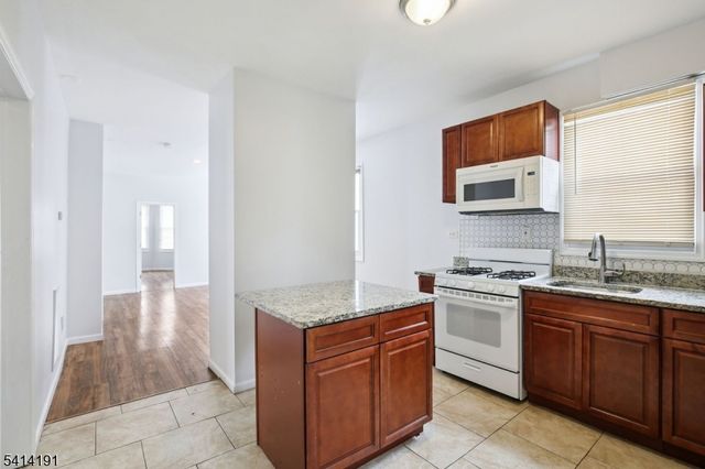 750 S 17Th St 2, Newark City, NJ 07103