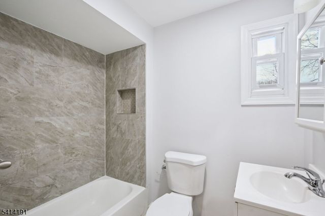 750 S 17Th St 2, Newark City, NJ 07103