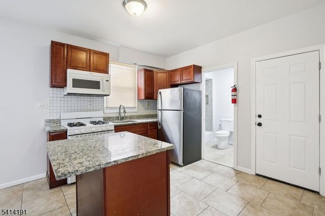 750 S 17Th St 2, Newark City, NJ 07103