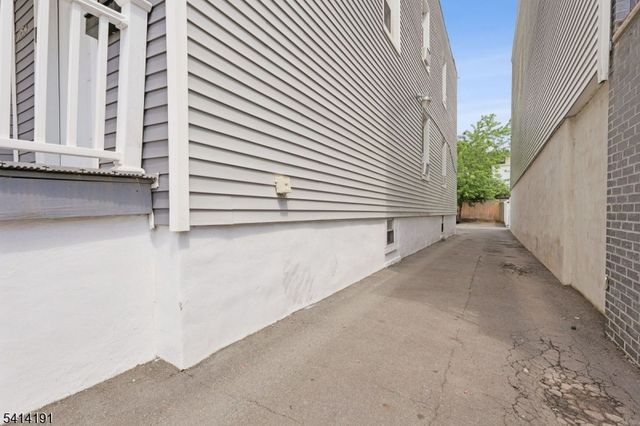 750 S 17Th St 2, Newark City, NJ 07103