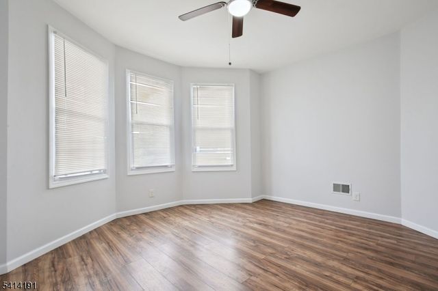 750 S 17Th St 2, Newark City, NJ 07103