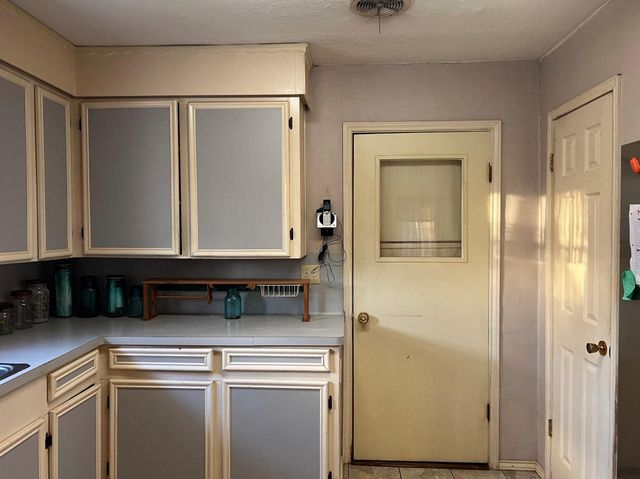 202 1st Street, Brazoria, TX 77422