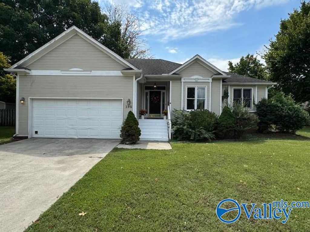 194 Topaz Road NE, Huntsville, AL 35810