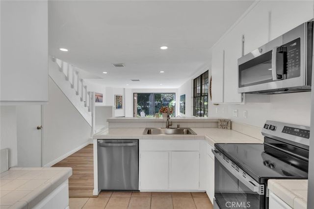 247 Pineview, Irvine, CA 92620