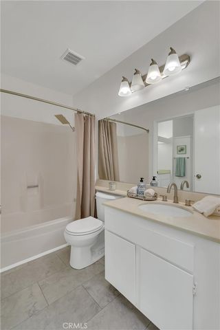 247 Pineview, Irvine, CA 92620