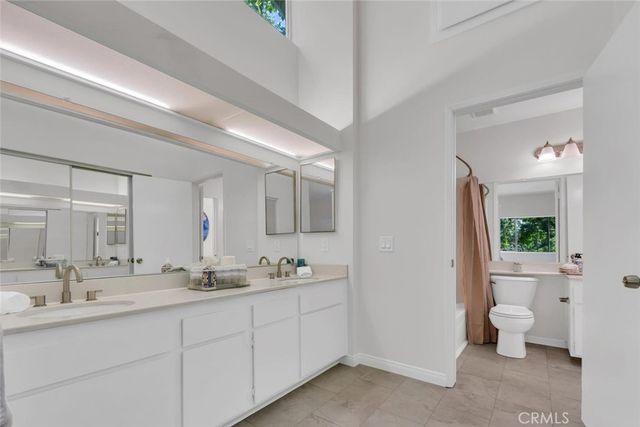 247 Pineview, Irvine, CA 92620
