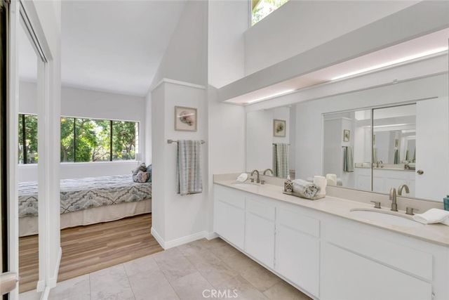 247 Pineview, Irvine, CA 92620