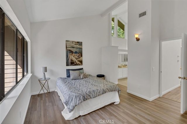 247 Pineview, Irvine, CA 92620