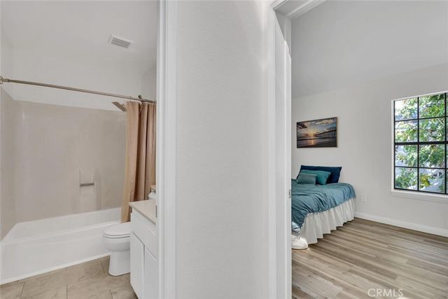 247 Pineview, Irvine, CA 92620