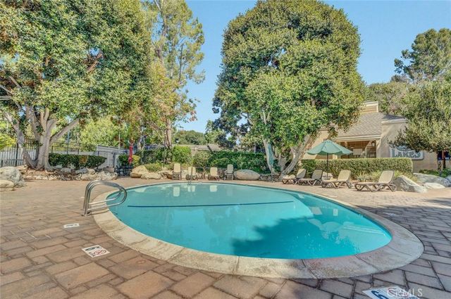247 Pineview, Irvine, CA 92620