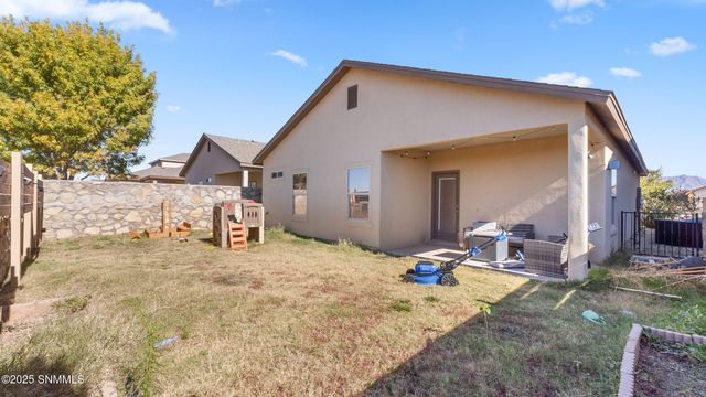 7011 Chaco Street, Las Cruces, NM 88012