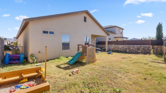 7011 Chaco Street, Las Cruces, NM 88012