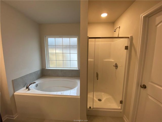 3721 Mckenzie Street, Bryan, TX 77803