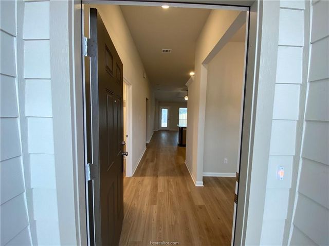 3721 Mckenzie Street, Bryan, TX 77803