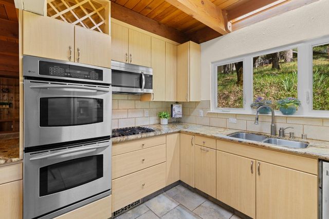 1250 Combie Rd, Meadow Vista, CA 95722