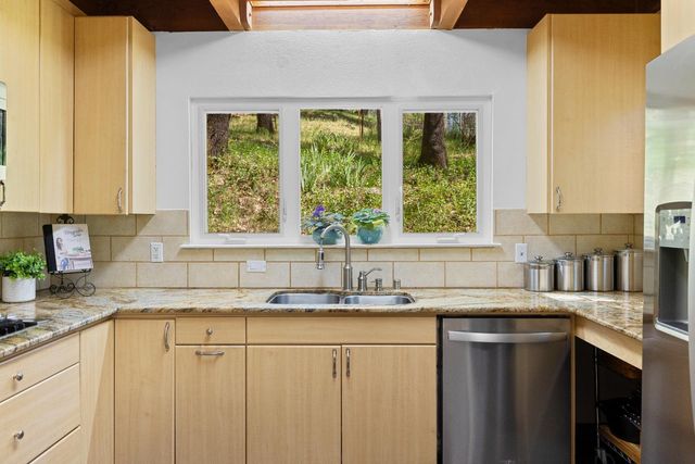 1250 Combie Rd, Meadow Vista, CA 95722