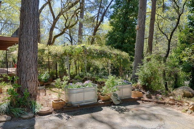 1250 Combie Rd, Meadow Vista, CA 95722