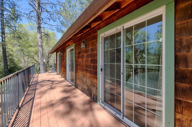 1250 Combie Rd, Meadow Vista, CA 95722