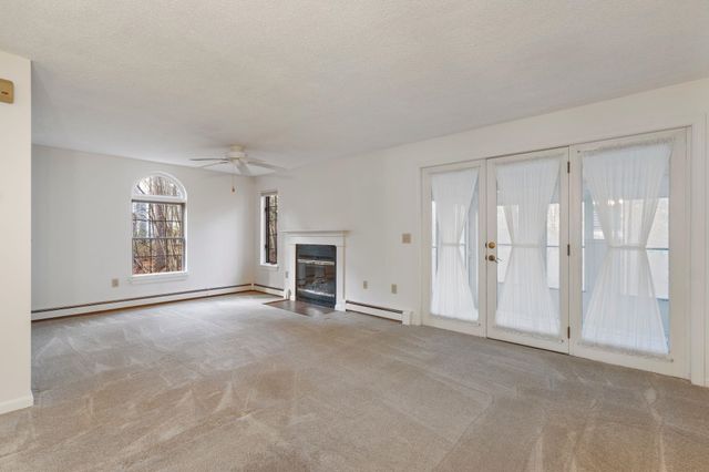 380 Ocean Rd Unit 9, Portsmouth, NH 03801