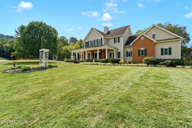 7007 Summer Oak Lane, Knoxville, TN 37918