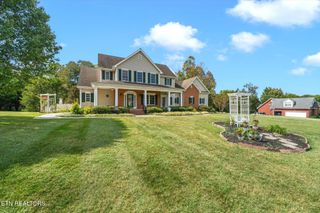 7007 Summer Oak Lane, Knoxville, TN 37918