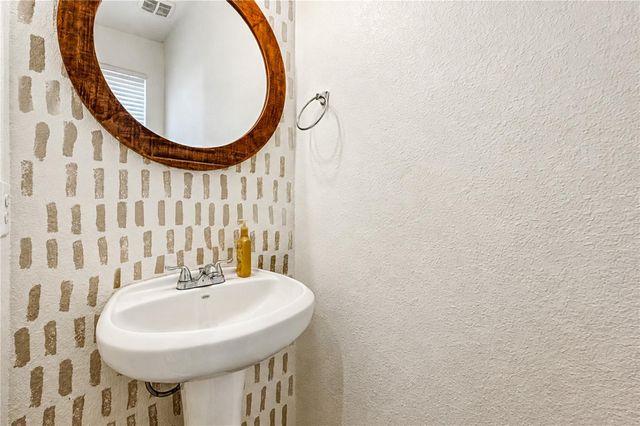 2615 Skyview Moon Drive, Houston, TX 77047