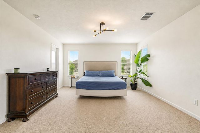 2615 Skyview Moon Drive, Houston, TX 77047