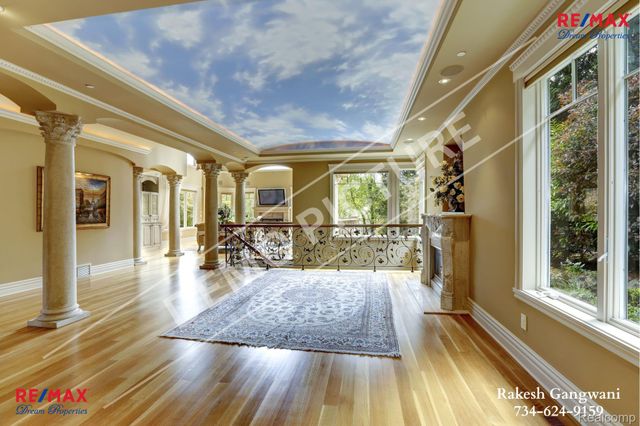 31111 Lahser Road, Beverly Hills Village, MI 48025