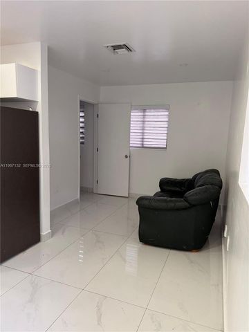 2340 NW 81st St 1, Miami, FL 33147