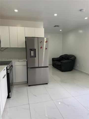 2340 NW 81st St 1, Miami, FL 33147