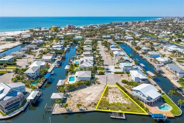 20 Avenida Carita, Fort Myers Beach, FL 33931
