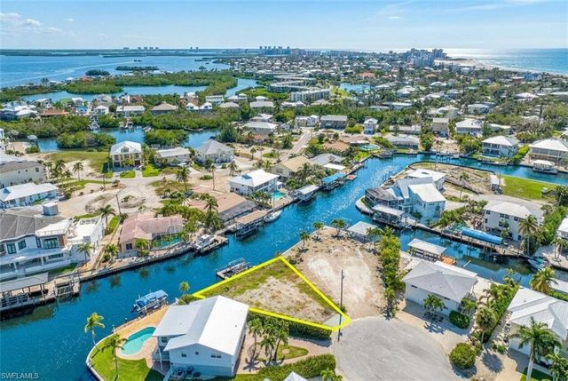 20 Avenida Carita, Fort Myers Beach, FL 33931