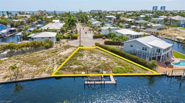 20 Avenida Carita, Fort Myers Beach, FL 33931