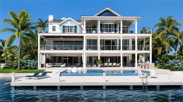 20 Avenida Carita, Fort Myers Beach, FL 33931