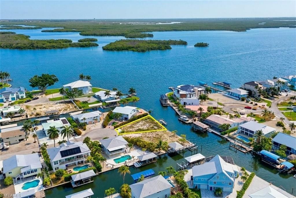 20 Avenida Carita, FORT MYERS BEACH, FL 33931 — photo 4
