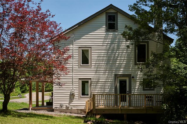 433 County Road 116, Cochecton, NY 12726