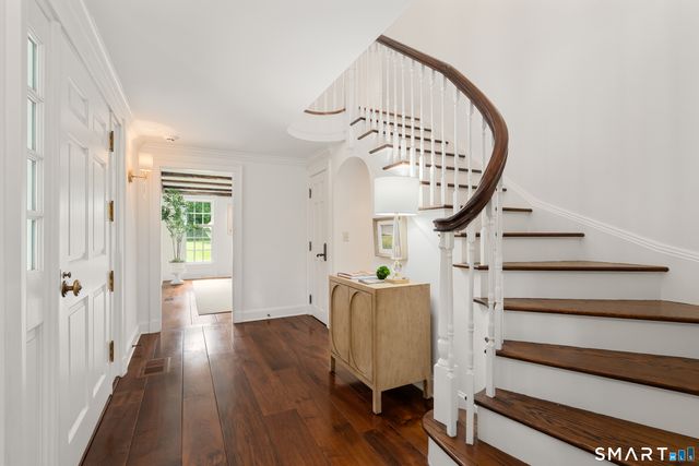 80 Governors Lane, Fairfield, CT 06824