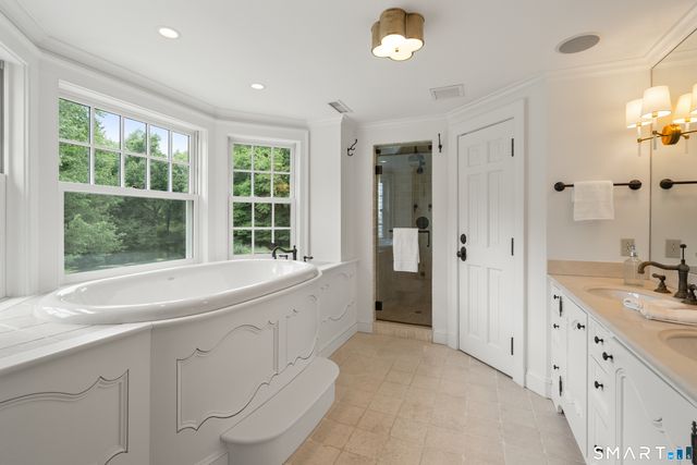 80 Governors Lane, Fairfield, CT 06824